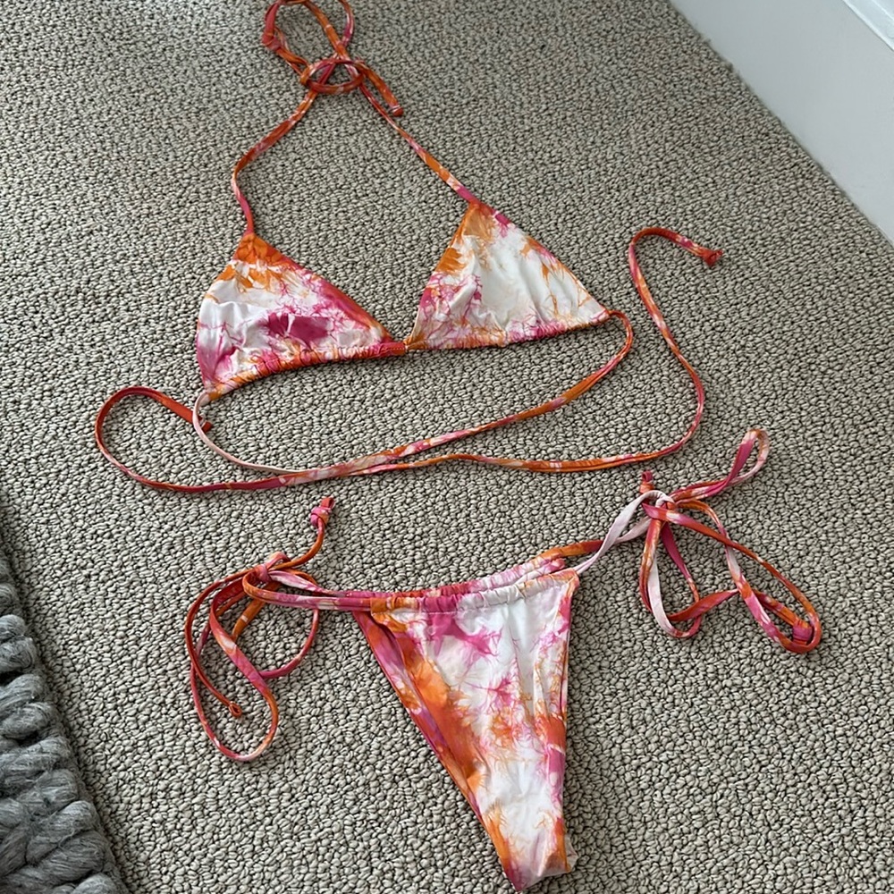 Frankie’s bikinis tie dye pink orange set